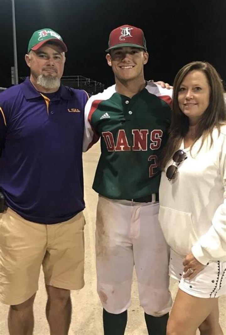 Gavin Dugas Parents Gabe And Glenna Dugas- Siblings ·