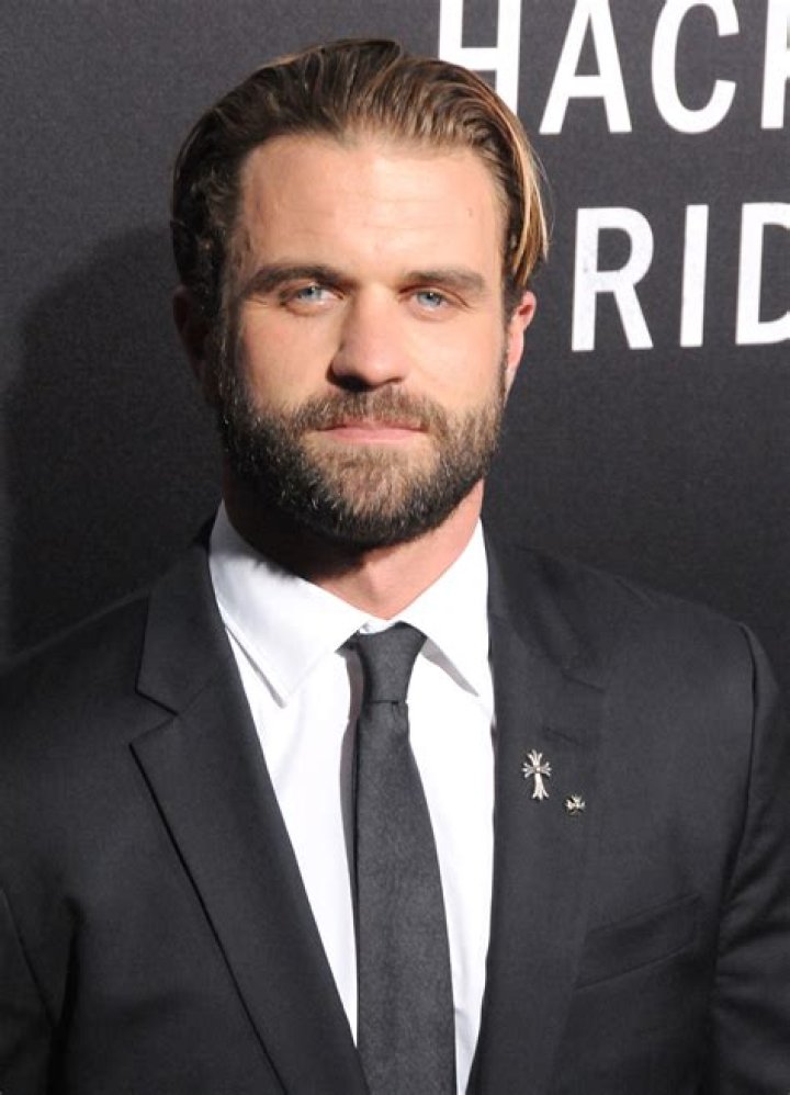 Milo Gibson: The Rising Star of Hollywood